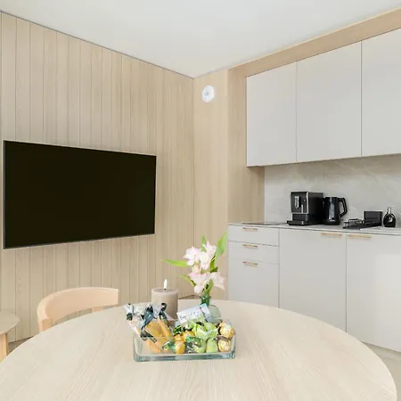 K&k - Premium Z Basenem - Seashell - Easy - Rent