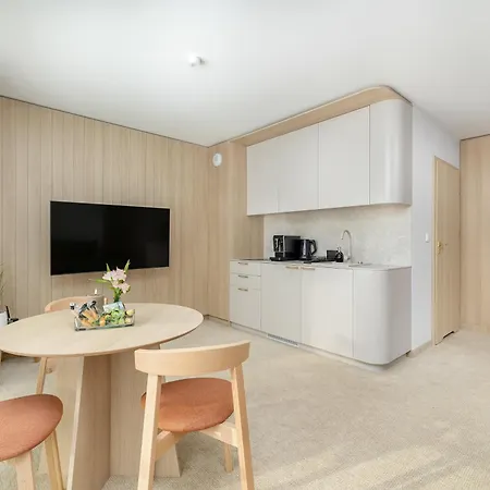 K&k - Premium Z Basenem - Seashell - Easy - Rent Lukecin