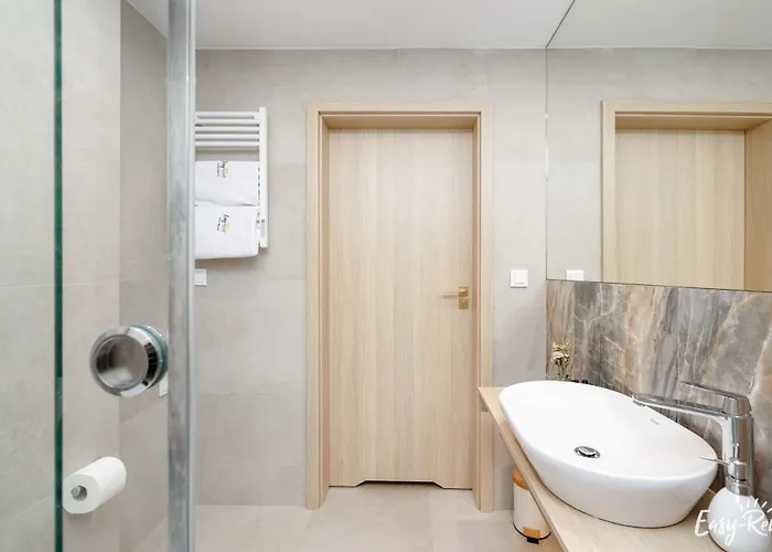 K&k - Premium Z Basenem - Seashell - Easy - Rent